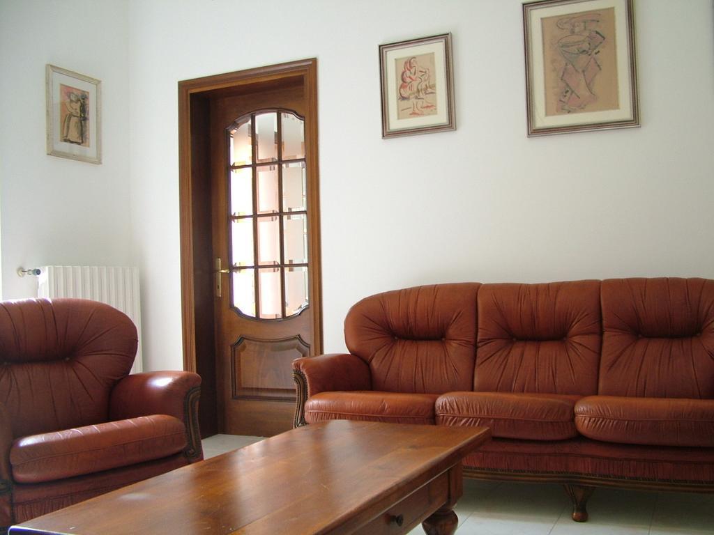 B&B Maison Rosetta Iun-E4948 Nuoro  Bagian luar foto
